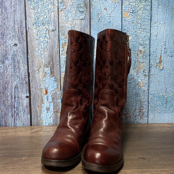 Coach Valentine signature C leather boot. Size 6 - Picture 2 of 13